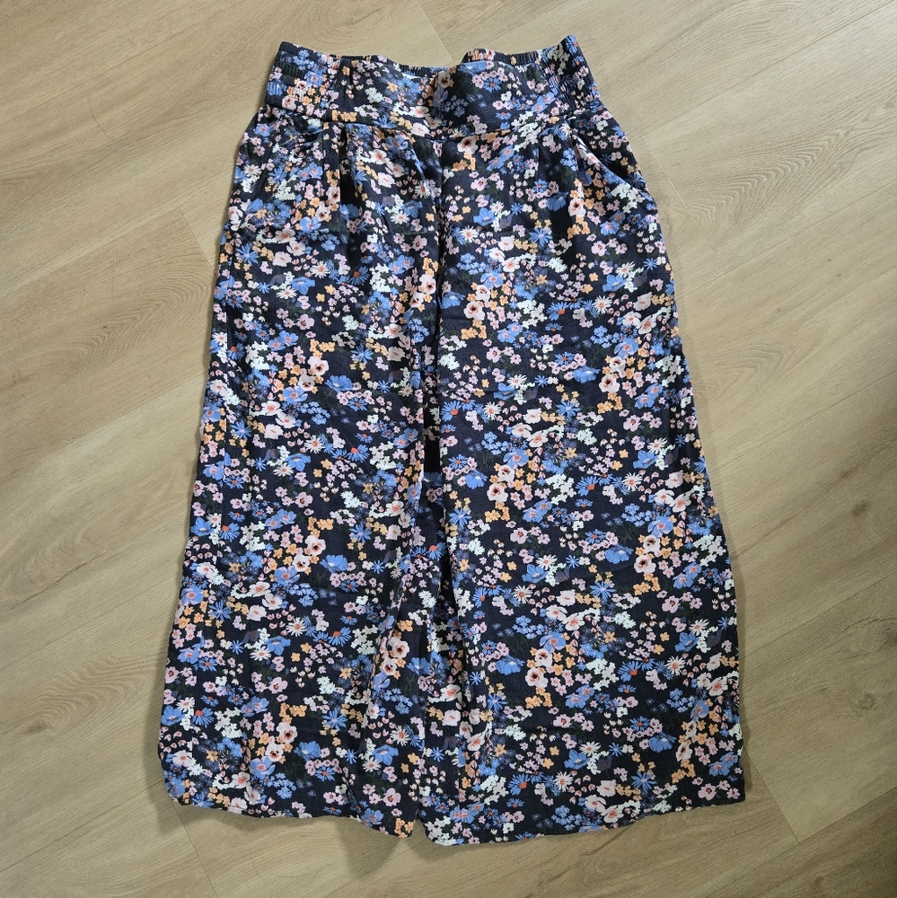 Aritzia Sunday Best Culottes